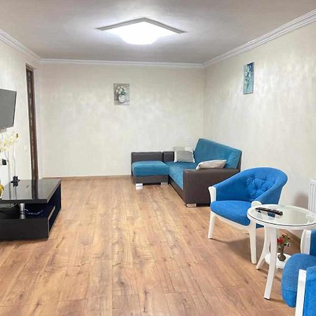 Freedom Square Apartment 第比利斯 外观 照片